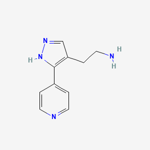 molecular formula C10H12N4 B1489405 2-(3-(pyridin-4-yl)-1H-pyrazol-4-yl)ethan-1-amine CAS No. 1783468-14-3