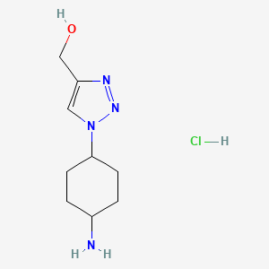 molecular formula C9H17ClN4O B1489414 (1-(4-aminocyclohexyl)-1H-1,2,3-triazol-4-yl)methanol hydrochloride CAS No. 1824269-32-0