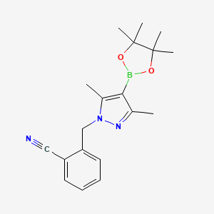 molecular formula C19H24BN3O2 B1489646 2-[3,5-Dimethyl-4-(4,4,5,5-tetramethyl-[1,3,2]dioxaborolan-2-yl)-pyrazol-1-ylmethyl]-benzonitrile CAS No. 2246901-96-0