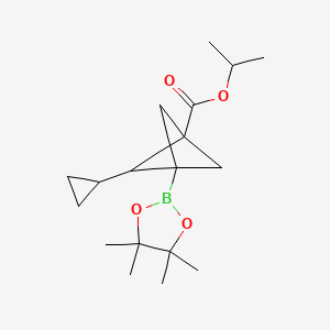 molecular formula C18H29BO4 B14897376 Isopropyl 2-cyclopropyl-3-(4,4,5,5-tetramethyl-1,3,2-dioxaborolan-2-yl)bicyclo[1.1.1]pentane-1-carboxylate 