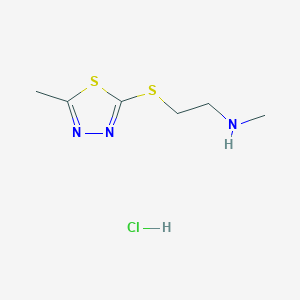 molecular formula C6H12ClN3S2 B1489922 N-methyl-2-((5-methyl-1,3,4-thiadiazol-2-yl)thio)ethan-1-amine hydrochloride CAS No. 1864072-33-2