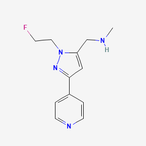 molecular formula C12H15FN4 B1490168 1-(1-(2-fluoroethyl)-3-(pyridin-4-yl)-1H-pyrazol-5-yl)-N-methylmethanamine CAS No. 2098127-90-1