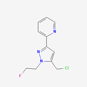 molecular formula C11H11ClFN3 B1490173 2-(5-(chloromethyl)-1-(2-fluoroethyl)-1H-pyrazol-3-yl)pyridine CAS No. 2092050-59-2