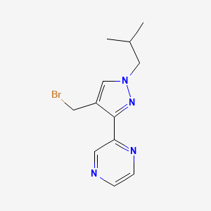 molecular formula C12H15BrN4 B1490177 2-(4-(溴甲基)-1-异丁基-1H-吡唑-3-基)吡嗪 CAS No. 2098108-49-5