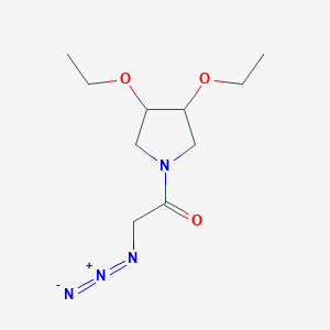 molecular formula C10H18N4O3 B1490315 2-叠氮基-1-(3,4-二乙氧基吡咯烷-1-基)乙烷-1-酮 CAS No. 2098075-63-7