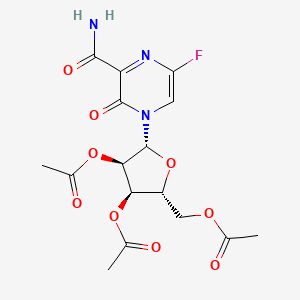 molecular formula C16H18FN3O9 B14906296 (2R,3R,4R,5R)-2-(Acetoxymethyl)-5-(3-carbamoyl-5-fluoro-2-oxopyrazin-1(2H)-yl)tetrahydrofuran-3,4-diyl diacetate 