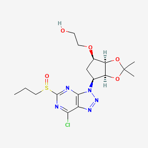 2-(((3AR,4R,6S,6aS)-6-(7-chloro-5-(propylsulfinyl)-3H-[1,2,3]triazolo[4,5-d]pyrimidin-3-yl)-2,2-dimethyltetrahydro-4H-cyclopenta[d][1,3]dioxol-4-yl)oxy)ethan-1-ol