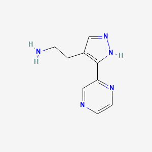 molecular formula C9H11N5 B1490976 2-(3-(pyrazin-2-yl)-1H-pyrazol-4-yl)ethan-1-amine CAS No. 2092103-72-3