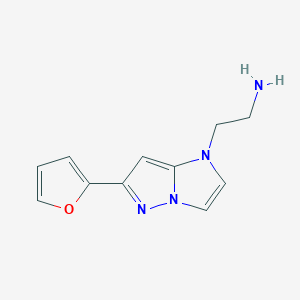 molecular formula C11H12N4O B1491013 2-(6-(furan-2-yl)-1H-imidazo[1,2-b]pyrazol-1-yl)ethan-1-amine CAS No. 2098056-19-8