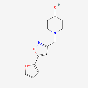 1-((5-(Furan-2-yl)isoxazol-3-yl)methyl)piperidin-4-ol