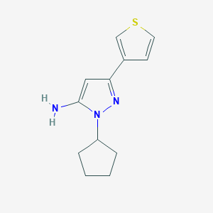 molecular formula C12H15N3S B1491236 1-cyclopentyl-3-(thiophen-3-yl)-1H-pyrazol-5-amine CAS No. 2098020-40-5