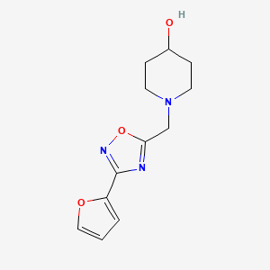 molecular formula C12H15N3O3 B14912527 1-((3-(Furan-2-yl)-1,2,4-oxadiazol-5-yl)methyl)piperidin-4-ol 