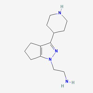 molecular formula C13H22N4 B1491659 2-(3-(piperidin-4-yl)-5,6-dihydrocyclopenta[c]pyrazol-1(4H)-yl)ethan-1-amine CAS No. 2098050-86-1