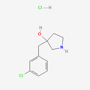 molecular formula C11H15Cl2NO B1491785 3-[(3-Chlorophenyl)methyl]pyrrolidin-3-ol hydrochloride CAS No. 1427378-96-8