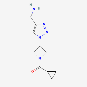 molecular formula C10H15N5O B1492166 (3-(4-(氨甲基)-1H-1,2,3-三唑-1-基)氮杂环丁-1-基)(环丙基)甲酮 CAS No. 2098076-25-4