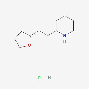 molecular formula C11H22ClNO B1492409 2-[2-(Oxolan-2-yl)ethyl]piperidine hydrochloride CAS No. 2098129-00-9