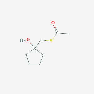 1-{[(1-Hydroxycyclopentyl)methyl]sulfanyl}ethan-1-one