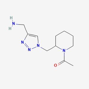 molecular formula C11H19N5O B1492705 1-(2-((4-(aminomethyl)-1H-1,2,3-triazol-1-yl)methyl)piperidin-1-yl)ethan-1-one CAS No. 2098076-17-4