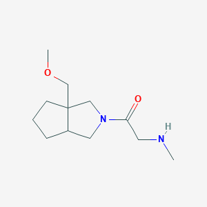 molecular formula C12H22N2O2 B1493203 1-(3a-(methoxymethyl)hexahydrocyclopenta[c]pyrrol-2(1H)-yl)-2-(methylamino)ethan-1-one CAS No. 2098133-85-6