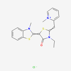 molecular formula C20H20ClN3OS2 B1493408 吡啶鎓，2-[[3-乙基-5-(3-甲基-2(3H)-苯并噻唑烷亚甲基)-4-氧代-2-噻唑烷亚甲基]甲基]-1-甲基-，氯化物 (1:1) CAS No. 409086-68-6
