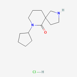 molecular formula C13H23ClN2O B1493782 7-Cyclopentyl-2,7-diazaspiro[4.5]decan-6-one hydrochloride CAS No. 2206970-21-8