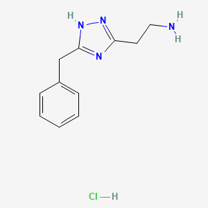 molecular formula C11H15ClN4 B1493869 [2-(3-Benzyl-1H-1,2,4-triazol-5-yl)ethyl]aminehydrochloride CAS No. 1185023-32-8