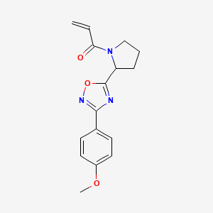 1-(2-(3-(4-Methoxyphenyl)-1,2,4-oxadiazol-5-yl)pyrrolidin-1-yl)prop-2-en-1-one