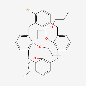 molecular formula C40H47BrO4 B1494236 5-Bromo-25,26,27,28-tetrapropoxycalix[4]arene, 97% 