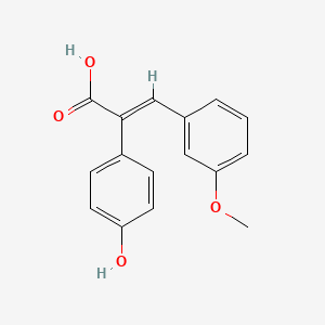 molecular formula C16H14O4 B1494594 (E)-2-(4-Hydroxyphenyl)-3-(3-methoxyphenyl)prop-2-enoic acid 