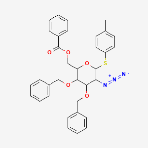 molecular formula C34H33N3O5S B1495269 [5-Azido-6-(4-methylphenyl)sulfanyl-3,4-bis(phenylmethoxy)oxan-2-yl]methyl benzoate 