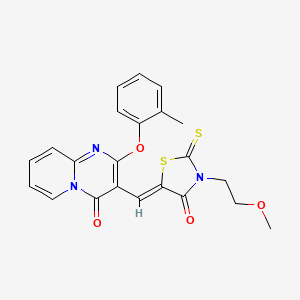 3-{(Z)-[3-(2-methoxyethyl)-4-oxo-2-thioxo-1,3-thiazolidin-5-ylidene]methyl}-2-(2-methylphenoxy)-4H-pyrido[1,2-a]pyrimidin-4-one