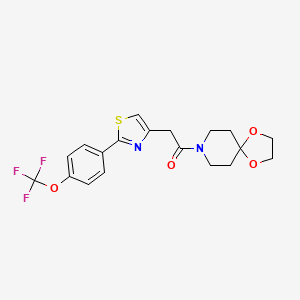 1-(1,4-Dioxa-8-azaspiro[4.5]dec-8-yl)-2-{2-[4-(trifluoromethoxy)phenyl]-1,3-thiazol-4-yl}ethanone