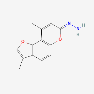 molecular formula C14H14N2O2 B14957912 (1Z)-(3,4,9-trimethyl-7H-furo[2,3-f]chromen-7-ylidene)hydrazine 