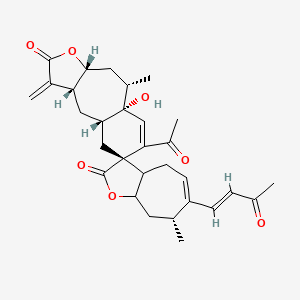 molecular formula C30H36O7 B1496040 (1'S,3S,3'R,7R,7'R,9'S,10'S)-12'-Acetyl-10'-hydroxy-7,9'-dimethyl-4'-methylidene-6-[(E)-3-oxobut-1-enyl]spiro[4,7,8,8a-tetrahydro-3aH-cyclohepta[b]furan-3,13'-6-oxatricyclo[8.4.0.03,7]tetradec-11-ene]-2,5'-dione CAS No. 130395-54-9