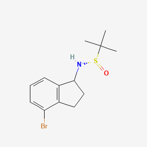 molecular formula C13H18BrNOS B1497049 N-((S)-4-bromo-2,3-dihydro-1H-inden-1-yl)-2-methylpropane-2-sulfinamide 