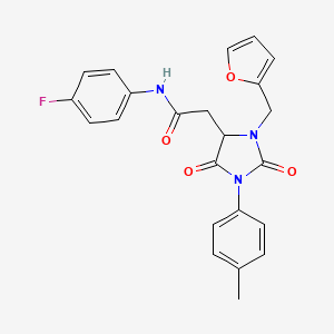 N-(4-fluorophenyl)-2-[3-(furan-2-ylmethyl)-1-(4-methylphenyl)-2,5-dioxoimidazolidin-4-yl]acetamide