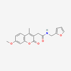 molecular formula C18H17NO5 B14989319 N-(2-furylmethyl)-2-(7-methoxy-4-methyl-2-oxo-2H-chromen-3-yl)acetamide 