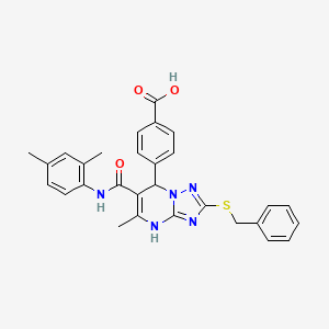 4-{2-(Benzylsulfanyl)-6-[(2,4-dimethylphenyl)carbamoyl]-5-methyl-4,7-dihydro[1,2,4]triazolo[1,5-a]pyrimidin-7-yl}benzoic acid