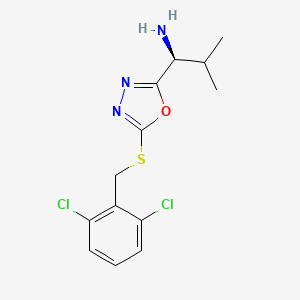 (1S)-1-{5-[(2,6-dichlorobenzyl)sulfanyl]-1,3,4-oxadiazol-2-yl}-2-methylpropan-1-amine