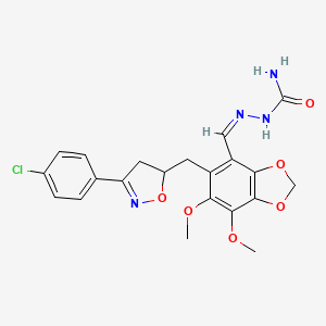 (2Z)-2-[(5-{[3-(4-chlorophenyl)-4,5-dihydro-1,2-oxazol-5-yl]methyl}-6,7-dimethoxy-1,3-benzodioxol-4-yl)methylidene]hydrazinecarboxamide