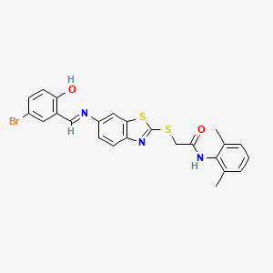 2-[(6-{[(E)-(5-bromo-2-hydroxyphenyl)methylidene]amino}-1,3-benzothiazol-2-yl)sulfanyl]-N-(2,6-dimethylphenyl)acetamide