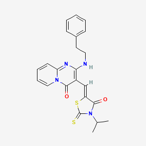 (5Z)-5-({4-Oxo-2-[(2-phenylethyl)amino]-4H-pyrido[1,2-A]pyrimidin-3-YL}methylidene)-3-(propan-2-YL)-2-sulfanylidene-1,3-thiazolidin-4-one