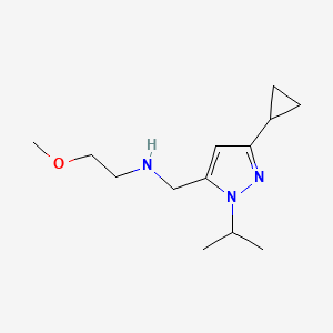 molecular formula C13H23N3O B15051524 {[3-cyclopropyl-1-(propan-2-yl)-1H-pyrazol-5-yl]methyl}(2-methoxyethyl)amine 