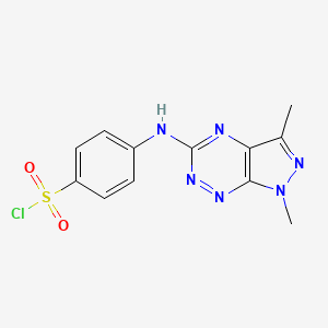 molecular formula C12H11ClN6O2S B15054741 4-((1,3-Dimethyl-1H-pyrazolo[4,3-e][1,2,4]triazin-5-yl)amino)benzene-1-sulfonyl chloride 