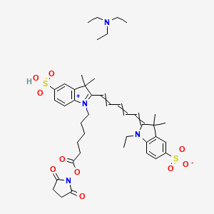 molecular formula C43H58N4O10S2 B15056286 Triethylamine2-(5-(1-(6-((2,5-dioxopyrrolidin-1-yl)oxy)-6-oxohexyl)-3,3-dimethyl-5-sulfonatoindolin-2-ylidene)penta-1,3-dien-1-yl)-1-ethyl-3,3-dimethyl-3H-indol-1-ium-5-sulfonate 