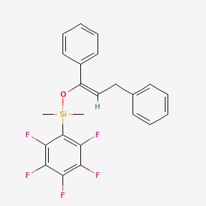 ((1,3-Diphenylprop-1-en-1-yl)oxy)dimethyl(perfluorophenyl)silane