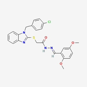 molecular formula C25H23ClN4O3S B15080541 2-{[1-(4-chlorobenzyl)-1H-benzimidazol-2-yl]sulfanyl}-N'-[(E)-(2,5-dimethoxyphenyl)methylidene]acetohydrazide 