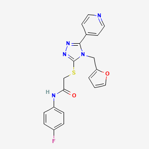 N-(4-fluorophenyl)-2-{[4-(furan-2-ylmethyl)-5-(pyridin-4-yl)-4H-1,2,4-triazol-3-yl]sulfanyl}acetamide