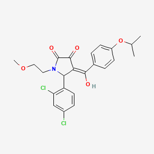 molecular formula C23H23Cl2NO5 B15109227 (4E)-5-(2,4-dichlorophenyl)-4-{hydroxy[4-(propan-2-yloxy)phenyl]methylidene}-1-(2-methoxyethyl)pyrrolidine-2,3-dione 