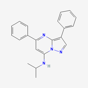 molecular formula C21H20N4 B15111232 3,5-diphenyl-N-(propan-2-yl)pyrazolo[1,5-a]pyrimidin-7-amine 